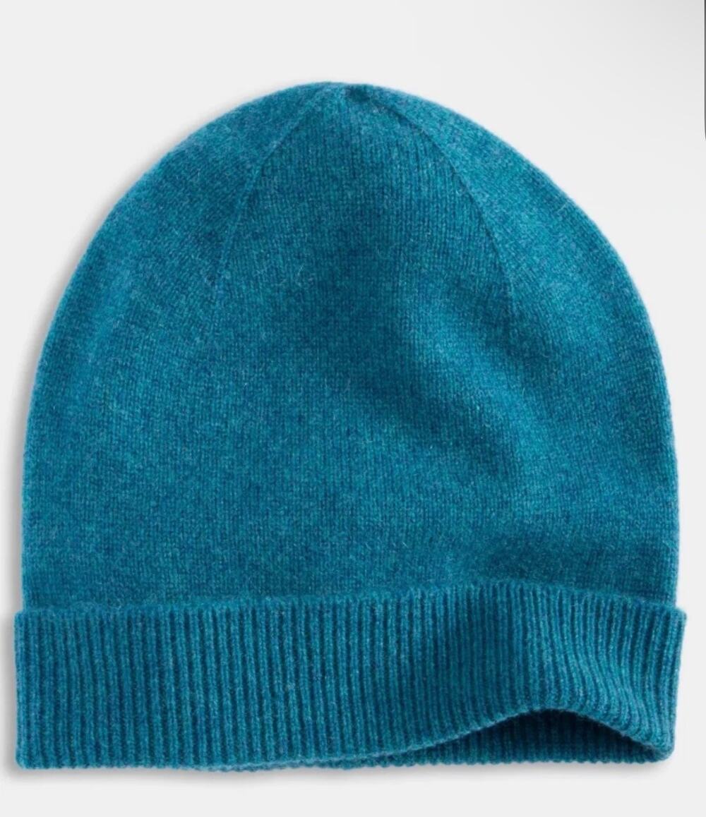 New Charter club 100% cashmere beanie blue opal